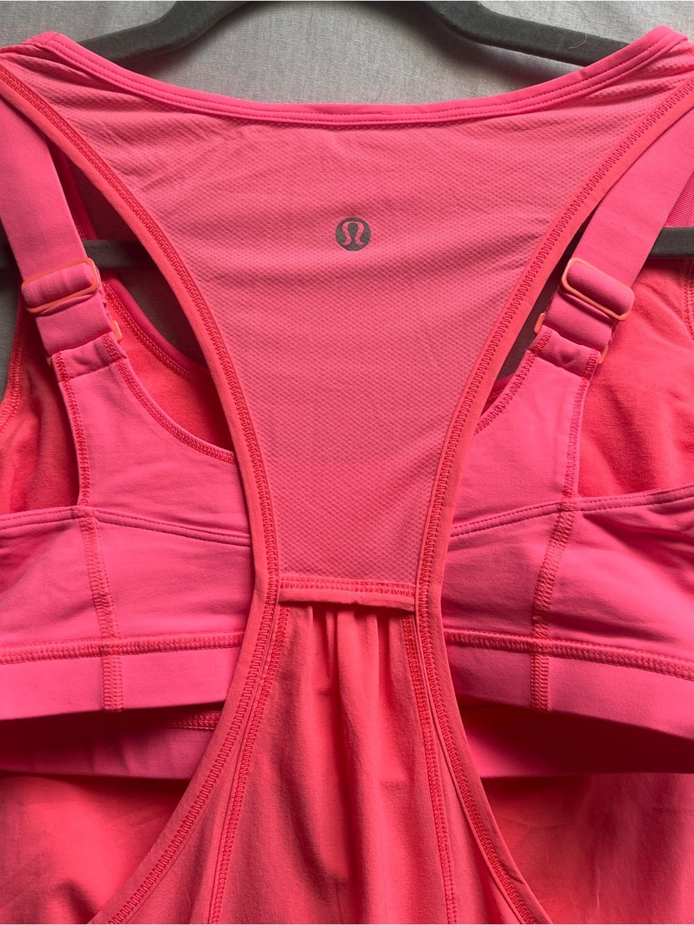 Lululemon Run For Your Money 2-in-1 Bra Tank Coral Sz 4 - Picture 4 of 8